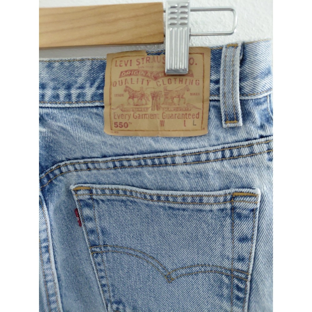 Vintage Levi's 550 Relaxed Fit Tapered Jeans 13 Jr Made in USA Y2K Light Wash - Picture 7 of 14